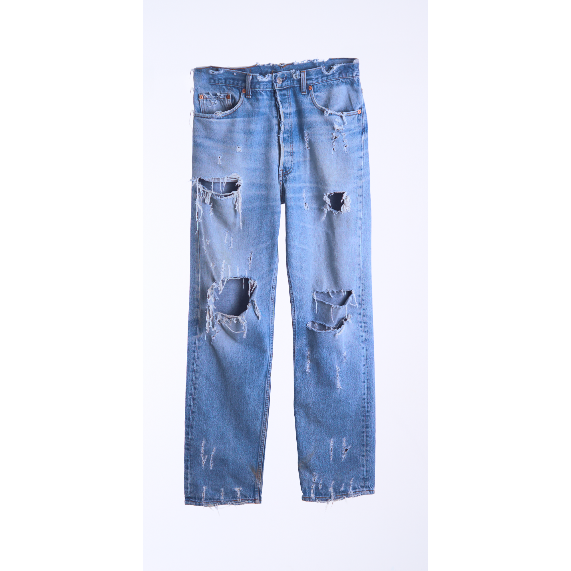 DISTRESSED JEAN